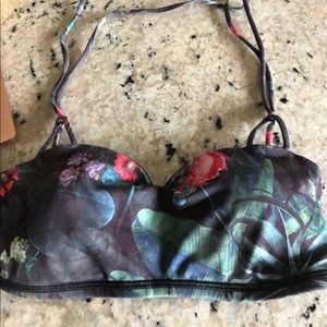 Lululemon hot yoga sports bra